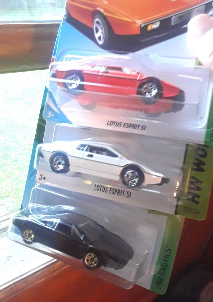 3 Hot Wheel Esprit S1 James Bond White Car Orange 2017 3 Hot Wheel Esprit S1 James Bond White Car Orange 2017 Black Mattelhotwheels Lotusesprits1