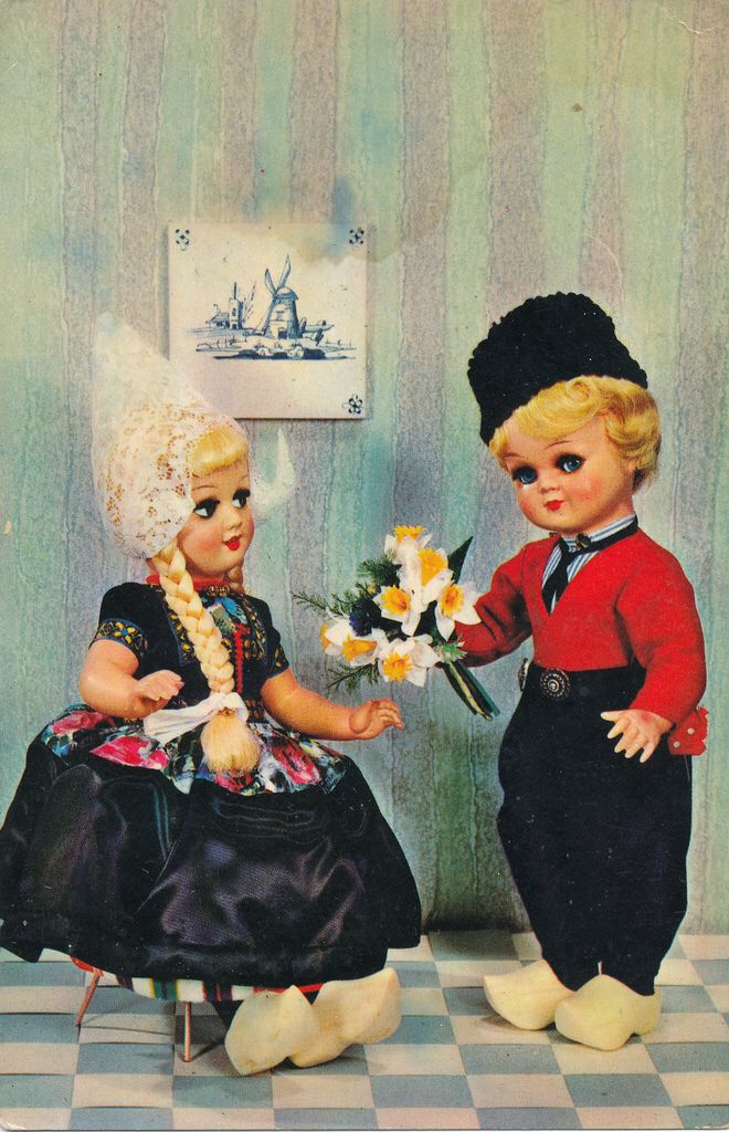 Открытка ссср куклы