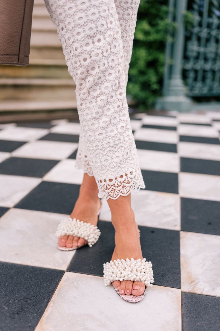 87 best Fancy Flats images on Pinterest | Apartments, Ballerinas and ... Julia Engel of Gal Meets Glam shares her favorite pearl embellished footwear. This timeless and classic pearl embellished footwear can be worn day to night!
