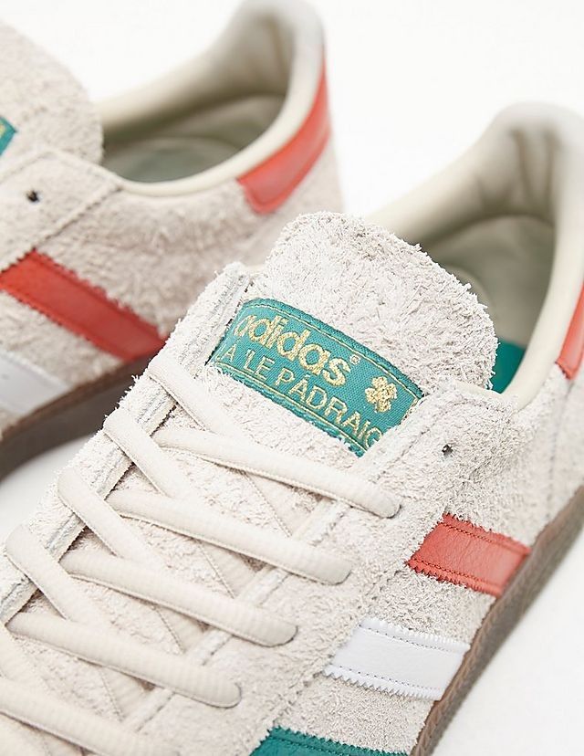 Pin de Khriz Ortiz en ortiz | Zapatillas adidas, Zapatillas adidas Jeans | EU 40 – 47 13 | 89€ | check link in bio