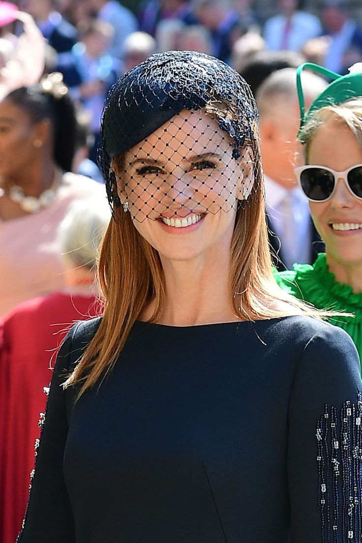 Occasion hats & fascinators deals