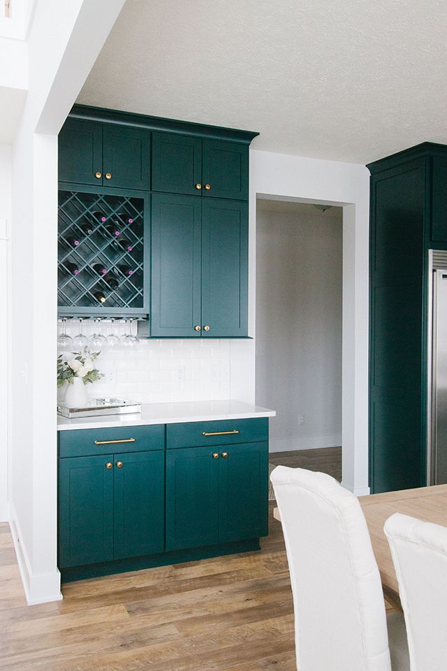 Client Reveal: Emerald Green Kitchen | Green kitchen cabinets, Green