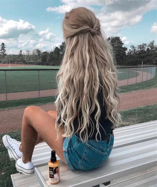 For both high school girls and college students, it’s never easy to style your long hair in a short time. The good thing about the long hair is they are quite flexible that you can do whatever you want for different occasions. In case you have no inspiration, we have piled up a list of …