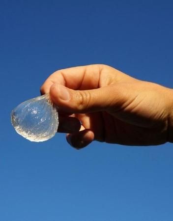 Ooho, a biodegradable, water balloon-like blob, could soon be a cheap, environme… Ooho, a biodegradable, water balloon-like blob, could soon be a cheap, environme…