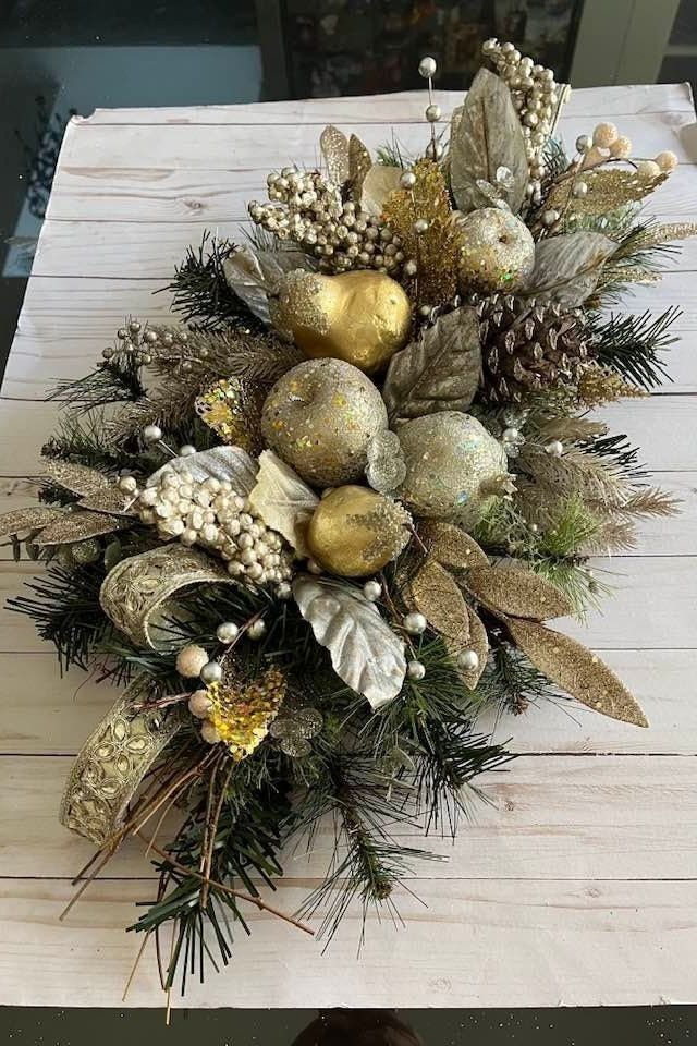 Christmas Table Decor Christmas Table Centerpieces Christmas Floral christmas-table-decor-christmas-table-centerpieces-christmas-floral