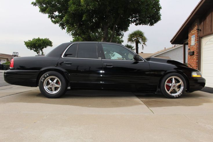 2003 Ford Crown Victoria Police Interceptor 1/4 Mile Drag Racing