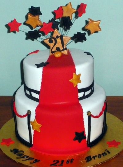 The 25 Best Hollywood Cake Theme Ideas On Pinterest Hollywood Theme Cake Ideas Party Oscar