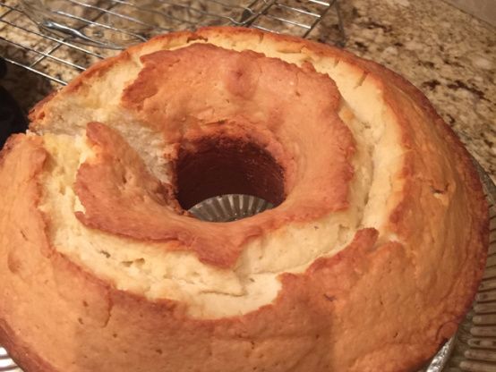 Bundt cake recipes made with cream cheese Bundt cake recipes made with cream cheese