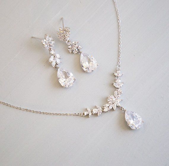 Ellepigy mari/ée Demoiselle dhonneur Ensembles de Bijoux de Mariage Collier Boucles doreilles Bague Noir Strass Pendentif Femmes Bijoux Cadeau
