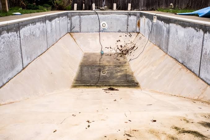 Image Result For Turn Pool Into Bunker Garden Swimming Pool Diy Swimming Pool Underground Swimming Pool