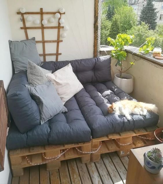 Balkonien der Extraklasse, findet auch die Katze! Entdecken Sie noch mehr Ideen ...