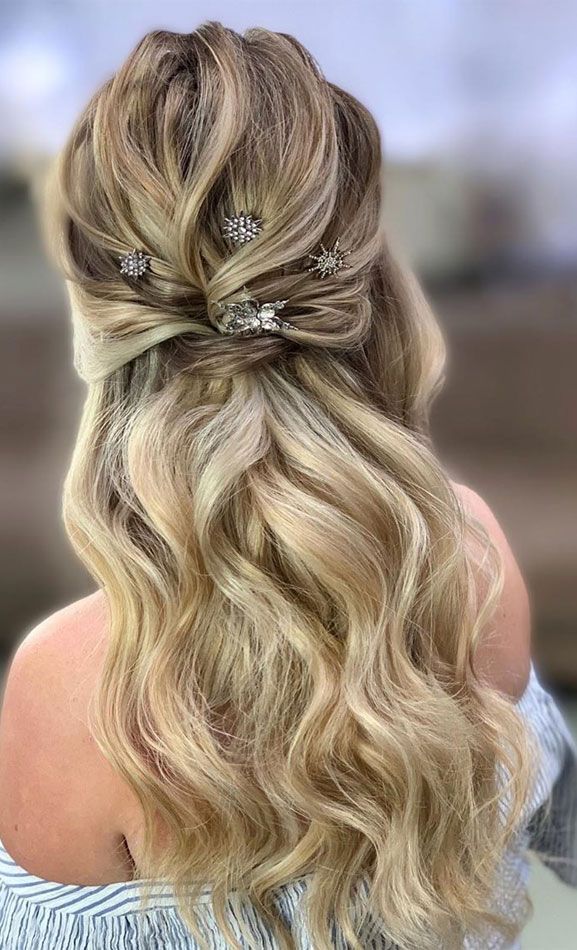 Finest Half Up Half Down Hairstyles For On a regular basis To Particular Event Finest Half Up Half Down Hairstyles For On a regular basis To Particular Event
