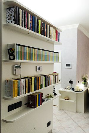 Mobili per soggiorno | Arredamento ingresso casa Mensole per armadi e librerie su misura