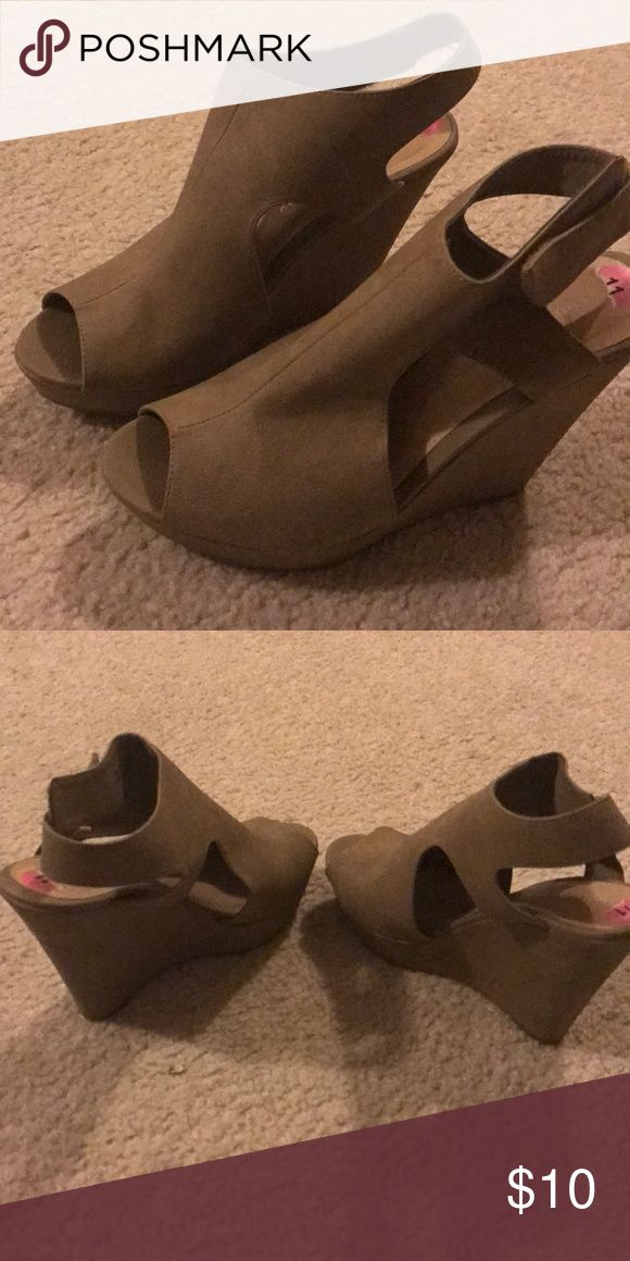 Wedge heels | Wedge heels, Wedges, Heels