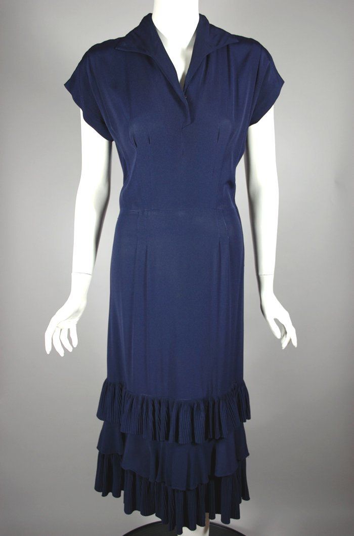 Size Small Vintage Wounded Bust 38 1940s Studded Two Tone Rayon Crepe Dress Waist 26-27