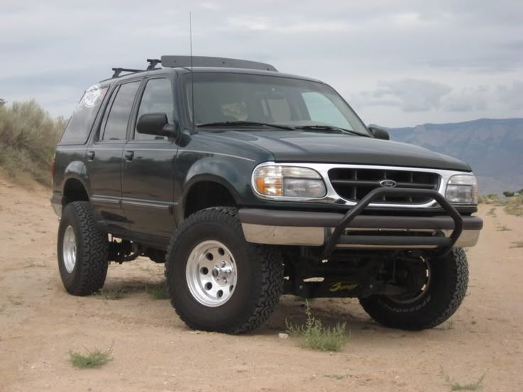 258 Best Slightly Off Road Images On Pinterest Cars Ford Explorer