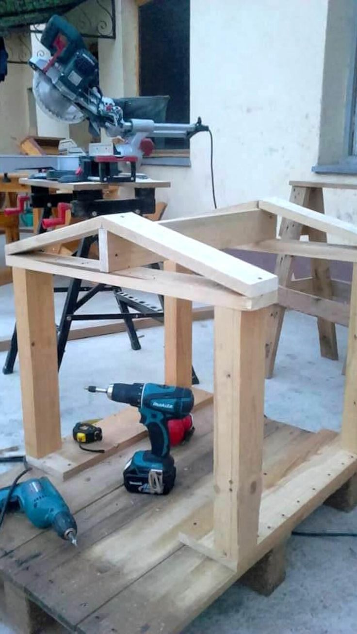9 Steps To Building Your Dog House In Less Than A Day Easy Dog House 9-steps-to-building-your-dog-house-in-less-than-a-day-easy-dog-house