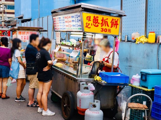 台湾の可愛いお土産グルメ 7 海邊走走のとろ りピーナッツ蛋捲 屋台 グルメ 台湾 屋台 台湾の可愛いお土産グルメ 7 海邊走走のとろ りピーナッツ蛋捲 屋台 グルメ 台湾 屋台