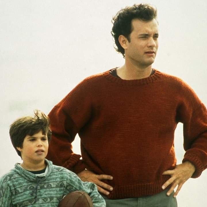 Tom Hanks and Ross Malinger in SLEEPLESS IN SEATTLE ('93) Sleepless in seattle, Iconic movies