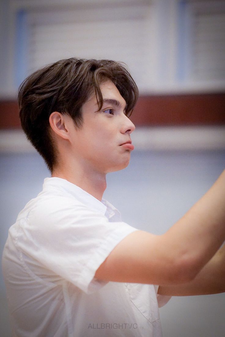 Bright Official Fanclub ☀️ on Twitter | Bright pictures, Bright ... 27f1c215cee7ff3b3295ae42cf6dc33e