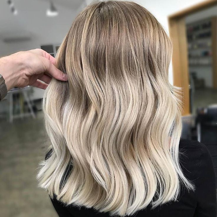 The Good Blonde Balayage Crop Blunt Lob And Summer time Blonde | Hair Fashion And Co… The Good Blonde Balayage Crop Blunt Lob And Summer time Blonde | Hair Fashion And Co…