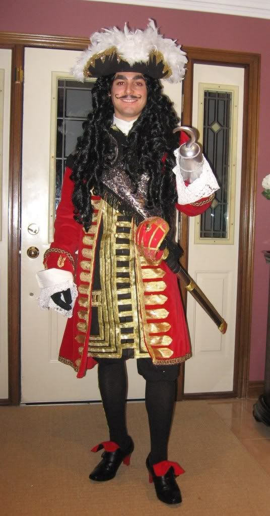 Captain Hook Halloween Costume | Captain hook halloween costume, Disney