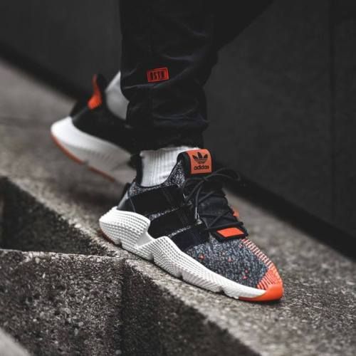 ADIDAS x WHITE MOUNTAINEERING NMD R1 TRAIL