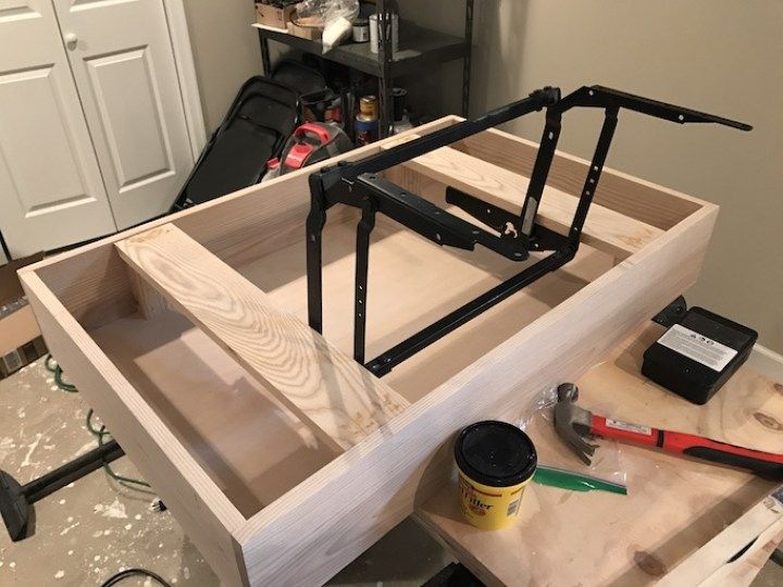Diy Lift Top Coffee Table Step By Instructions Chisel Fork Up - Lift Up Coffee Table Instructions