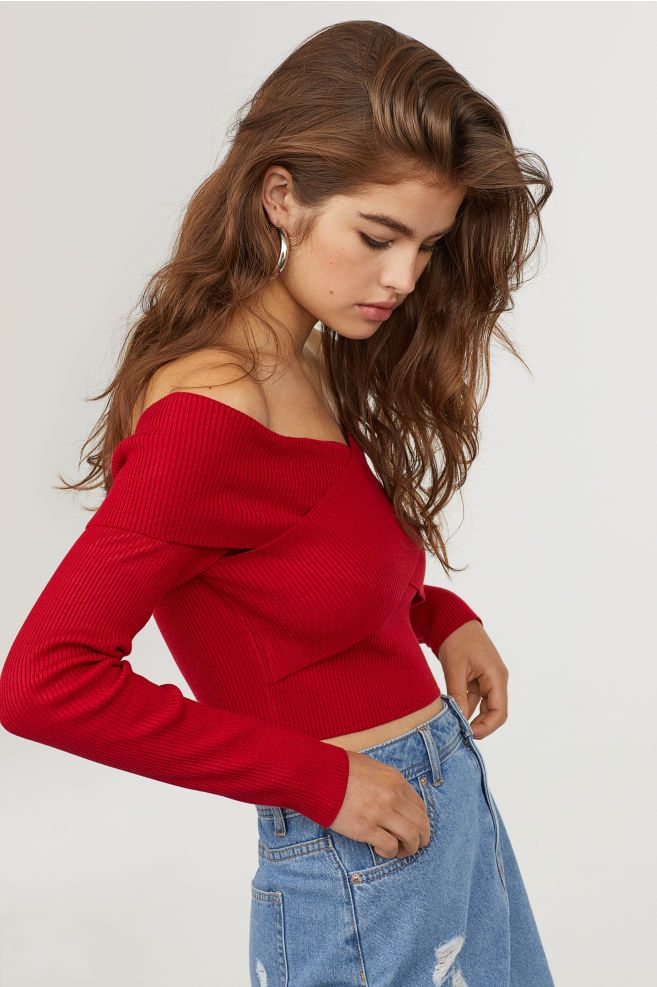 Short Off The Shoulder Top Red Ladies H M Us Off The Shoulder Fashion Outfits Fashion