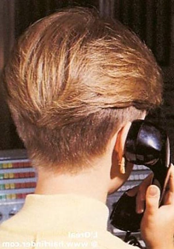 Mochte verjüngten Nacken Haarschnitt über Ihre Haare ... Mochte verjüngten Nacken Haarschnitt über Ihre Haare ...