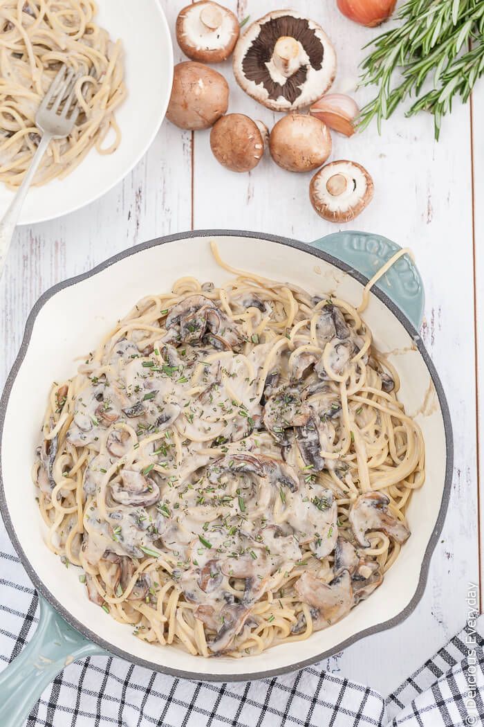 Super Easy Vegan One Pot Pasta in a Creamy Mushroom Sauce - all you