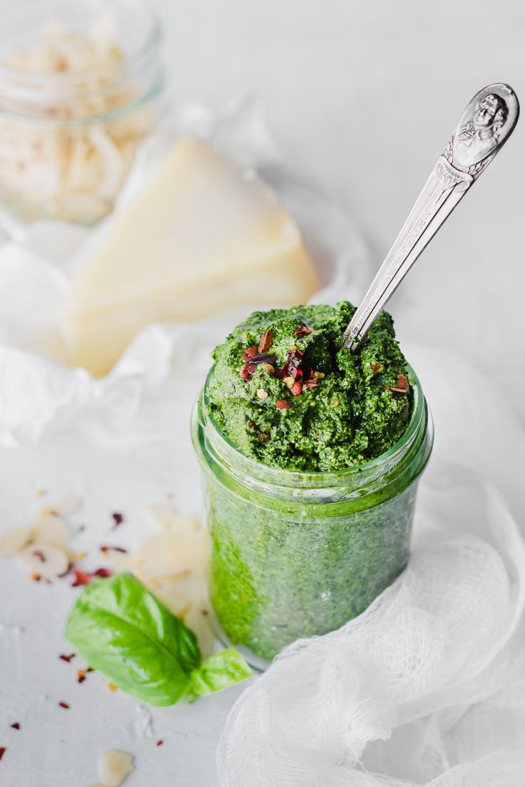 Pesto di cavolo nero e cavolo riccio - Mangio quindi Sono
