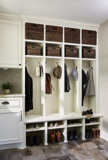 27 Best Mudroom Ideas To Get Your Ready For Fall Season House Mudroom Organizing Design Ideas Lockers In Hall Organization Cubby For Kids Cubbies Entryway Locker Ides