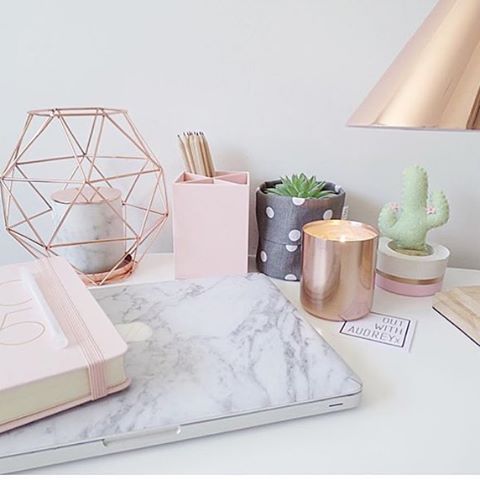13+ Beyond Words Minimalist Decor Pendant Lights Ideas