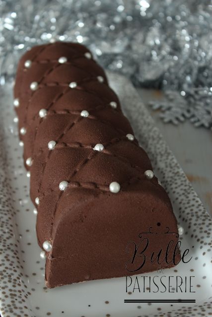 Recette Bûche de Noël Chocolat au lait – Noisettes – Praliné