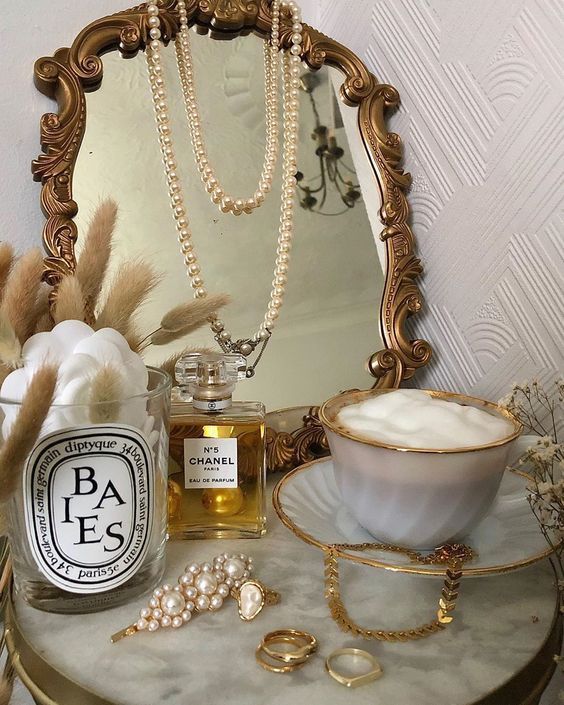antique gold mirror decor in 2020 | Gold aesthetic, Antique gold mirror