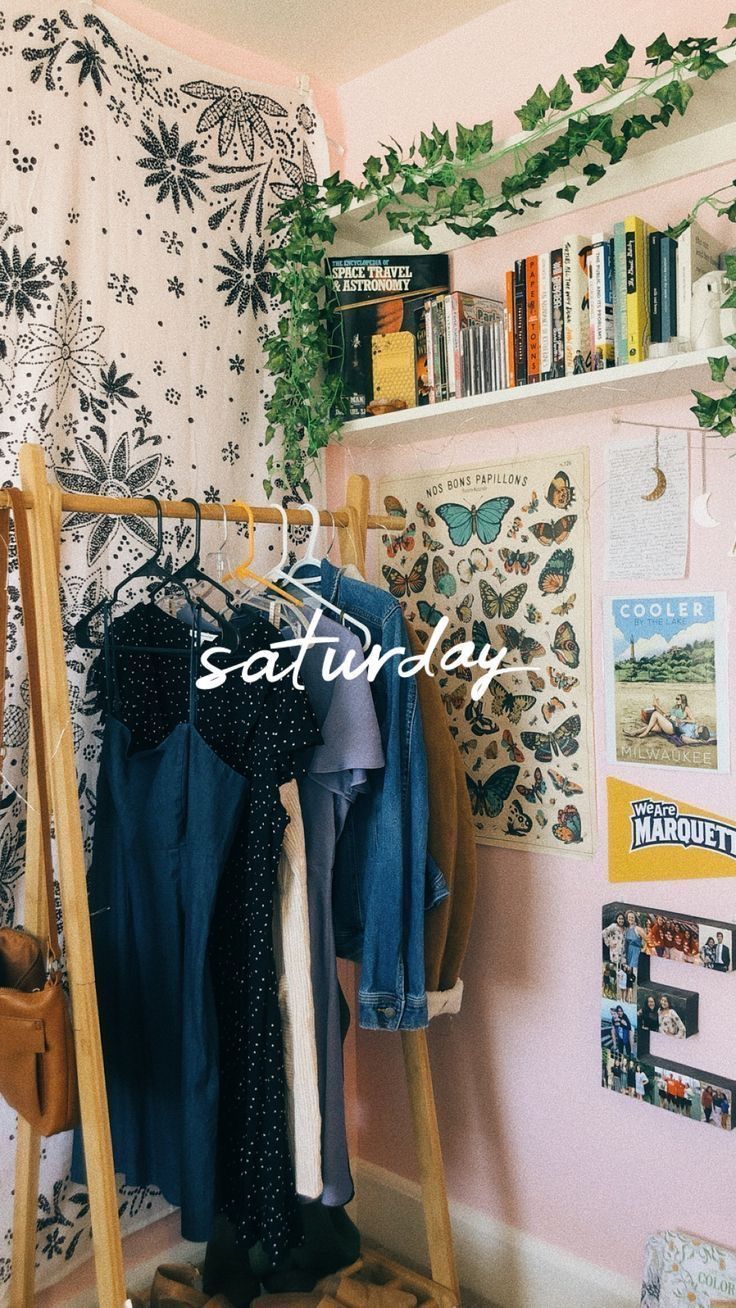 L E X ☼ in 2020 | Room ideas bedroom, Vintage room ... L E X ☼ in 2020 | Room ideas bedroom, Vintage room ... on Room Decor Paredes Aesthetic id=47860