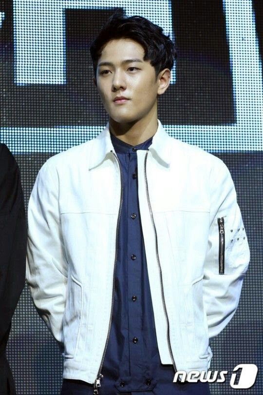 donghyuk luvs beautiful boys liner donghyuk luvs beautiful boys liner