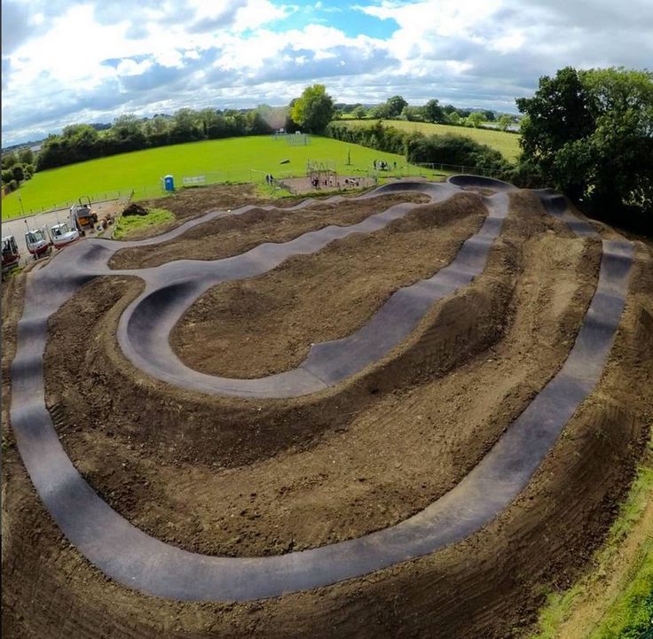 Pump Track Wroughton, UK Bike parking, Mtb trails