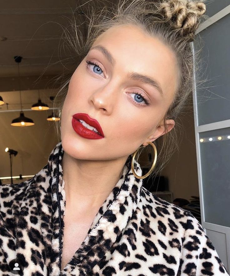 Makeup Beauty Products Red Lips Earrings Blouse Print