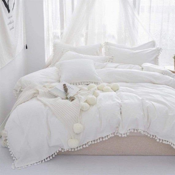 Amazon Com Yinfung Boho Duvet Cover Queen Ivory Tassel Cream Macrame Crochet Boho Chic 90 X 90 Quilt Cover Fringe White Bed Set White Bedding Boho Duvet Cover