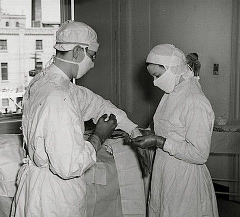 Krankenschwester Bruste Zierlicher Kuessen