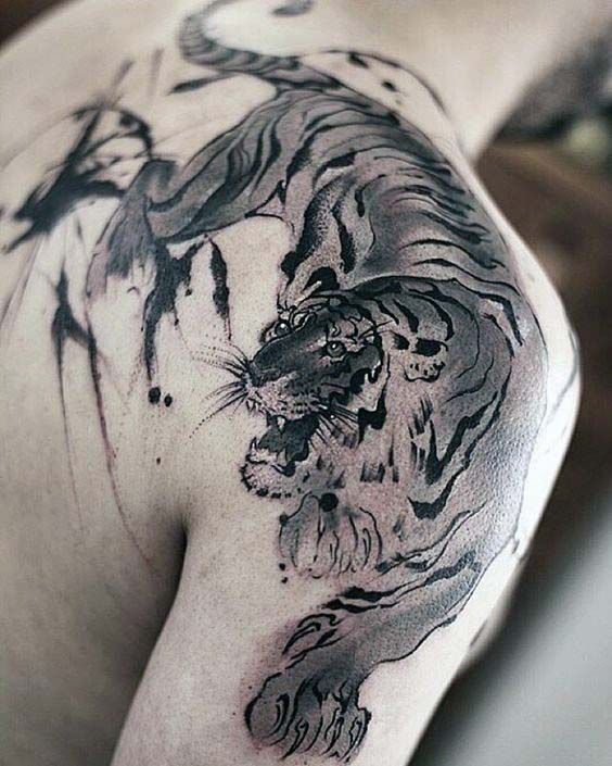 best 25 mens shoulder tattoo ideas on pinterest tattoo man best 25 mens shoulder tattoo ideas on pinterest tattoo man