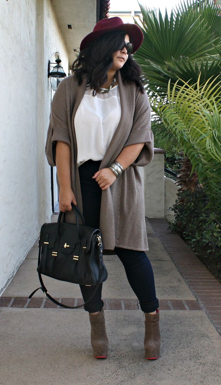 Plus Size Strickpullover und Plateau Booties. Ein perfektes Herbstoutfit mit & h...
