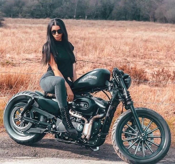 Amatuer biker babe 10
