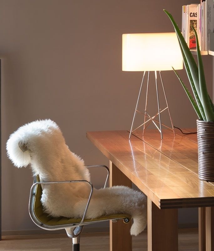 The Flos Ray T Table Lamp TL88 | Flos Flos Ray Table Lamp by Rodolfo Dordoni