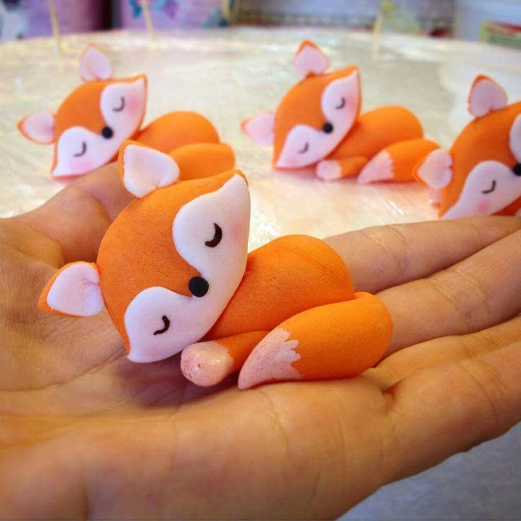 How To Make An Elephant Cake Out Of Cupcakes How To Make An Elephant Cake Out Of Cupcakes