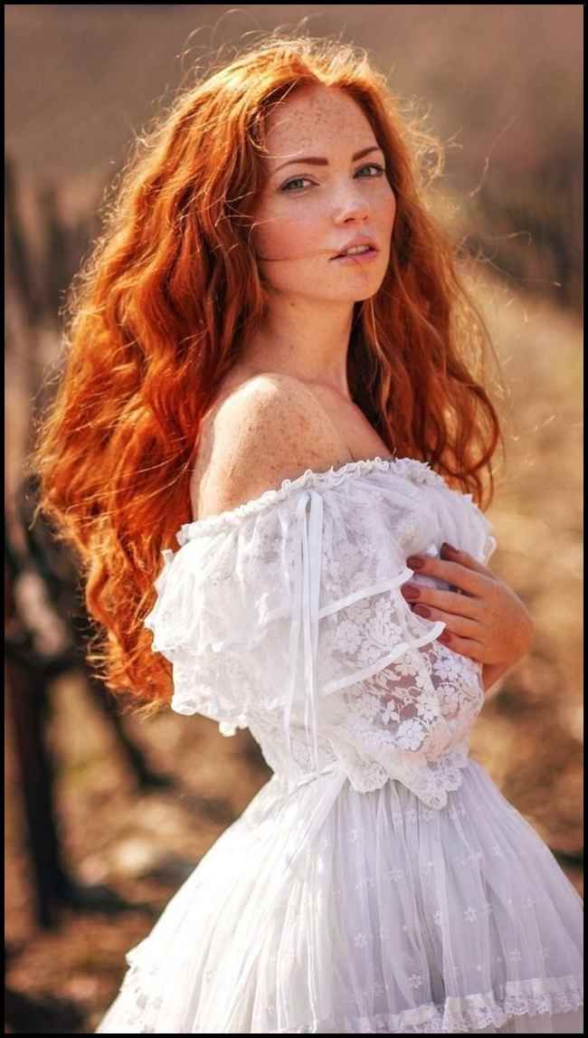 Beautiful redheaded woman Schöne Rothaarige Frauen