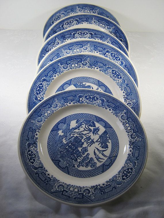 Vintage Blue Willow Plates Salad Royal China Ware Set 5 Vintage Blue Willow Plates Salad Royal China Ware Set 5 And White Pinterest
