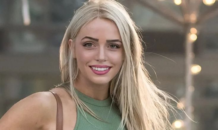 Alex Cooper Net Worth